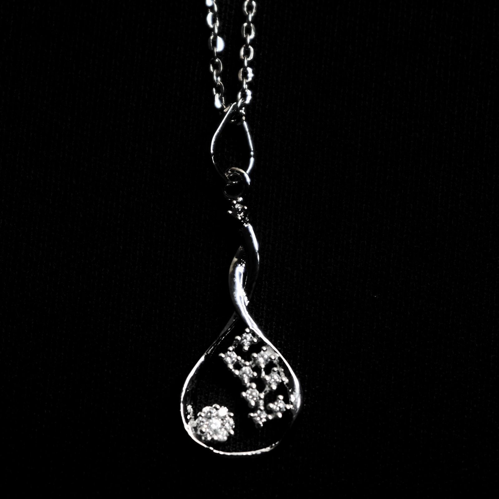 Twist of Sparkle necklace