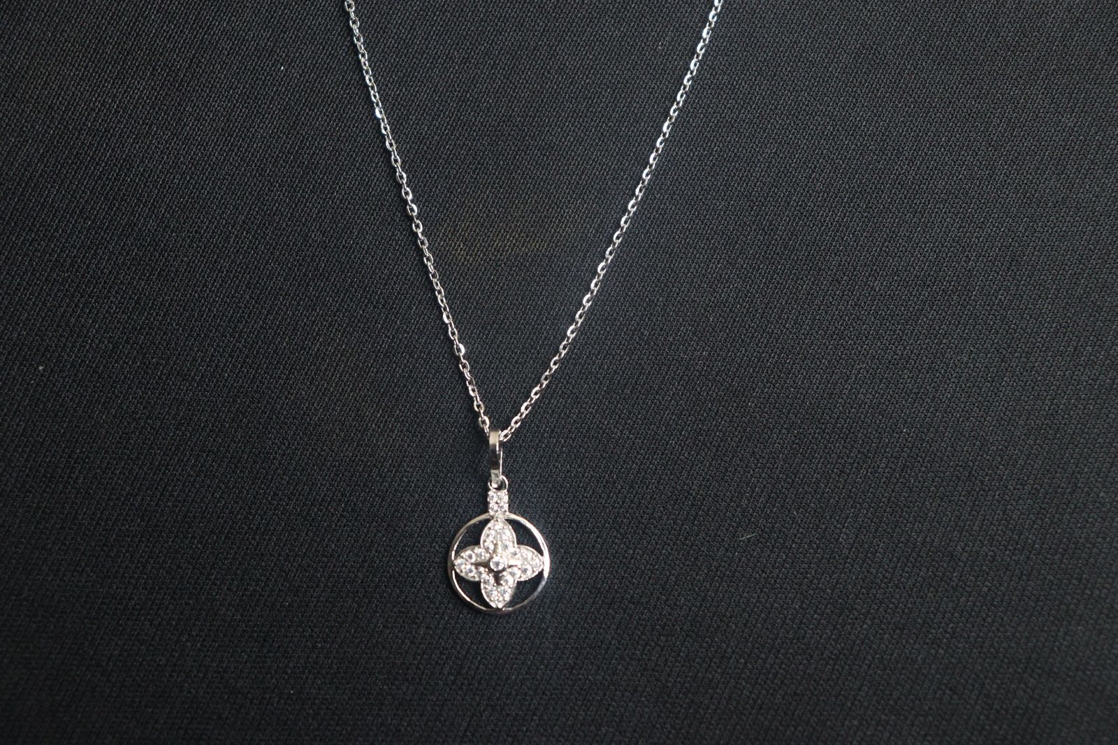 Silver Fleur-de-lis Pendant Necklace